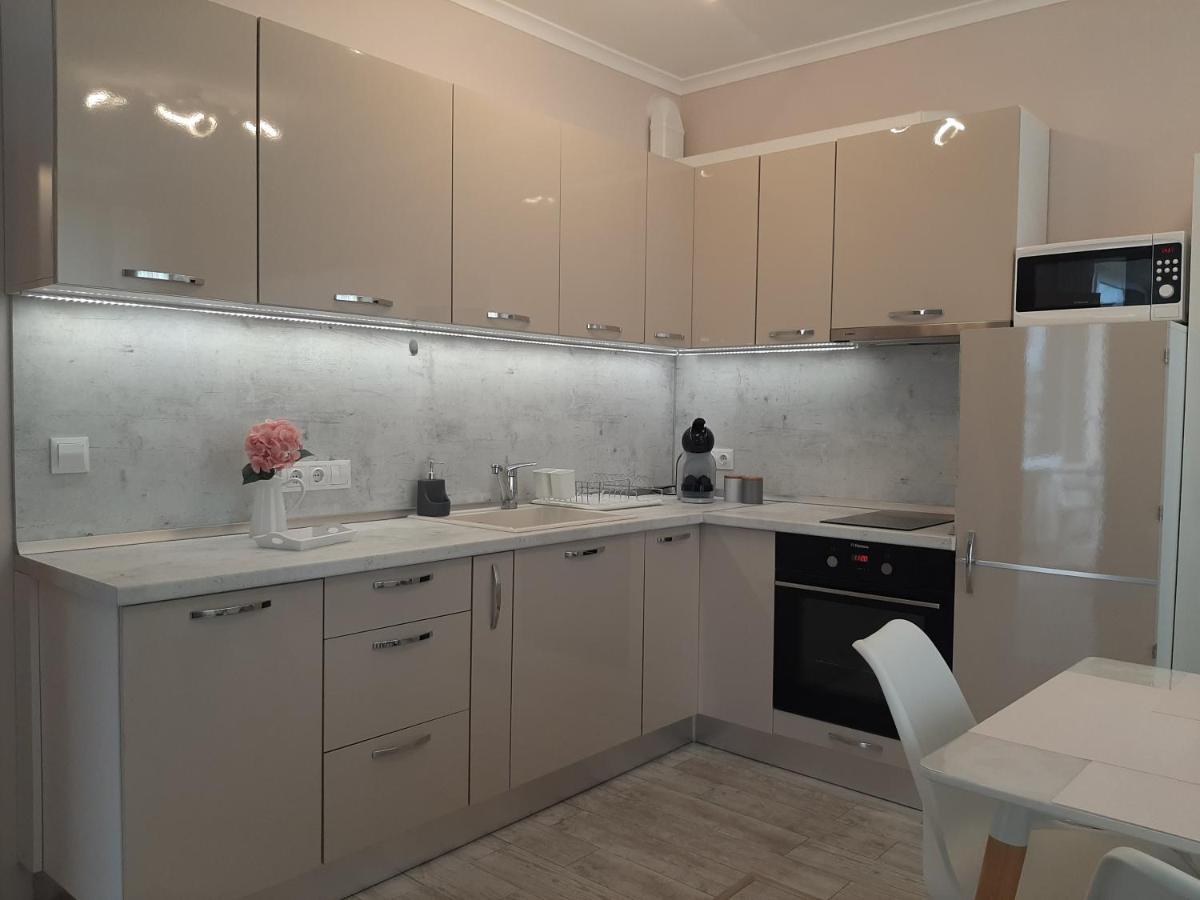 Wave Apartment Burgas Esterno foto